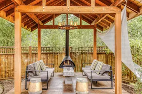 Dog-friendly home with hot tub, shared pool, firep - Image 2