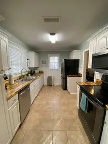 Convenience Cottage/Close to ALL - Image 5