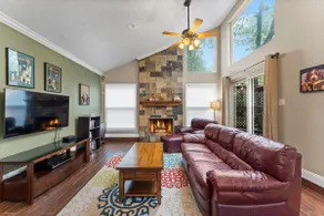 The Eagles Nest - Back to Nature Home in the Heart of The Woodlands! - Image 5