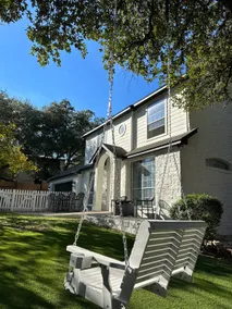 PRIME location/Big Yard/Great for Groups/Families! - Image 5