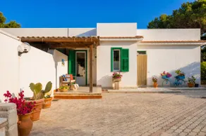 Casa / villa / chalet - FAVIGNANACasa con jardín - Image 2