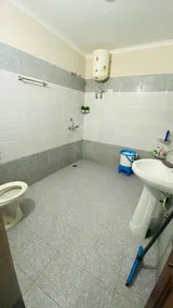 Aerostay 2bhk Fully Furnished - Image 4