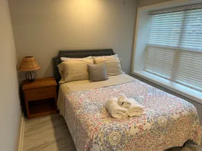 Cozy 2 bedroom, 2 bath apartment/Basement - Image 2