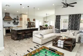 Beautiful Peoria Oasis with optional heated Pool - Image 2