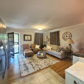 Midtown Garden Retreat 3Bd - 2 Ba - Image 3