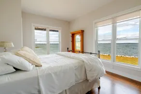 Respass Beach Cove Cottage - Image 3