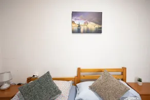 Comfortable basement near the subway and the Valencia fair - Image 4