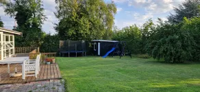 Lovely Bright Summer House Close To The Beach - Image 3