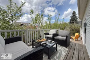 The Obsolete Suite - HotTub - King Bed - AC - Pet Friendly - Image 2