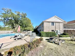 Condo with pool! MINS to beaches & Eglin AFB - Image 3