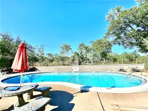 Condo with pool! MINS to beaches & Eglin AFB - Image 4