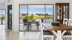Jeffery River Retreat - Pet Friendly With Private Pontoon - Holiday Yamba - Image 4