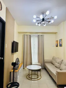 Cozy GLAM 1 Bedroom Staycation - Image 2