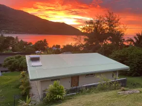 Cook Bay Bungalow - Image 2