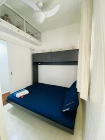 Newly renovated, two blocks from the beach. Central! - Image 2