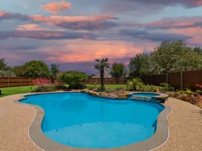 Southern Charm & Luxury Living - BBQ & Pool - Image 2