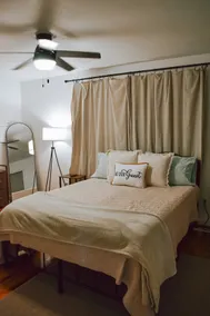 Stylish 3-bed2-bath stay with kitchen & coffee bar - Image 4