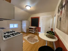 Portage Park Pad - Image 5