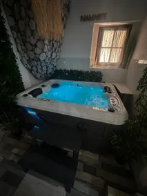 Ideal for couples/families (up to 8 people) * SPA - Image 3