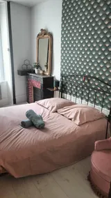 The Baroque Cozy Nest Linen Provided - Image 3