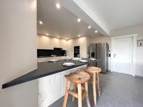 Beautiful villa with spa a stone's throw from the sea - Image 3