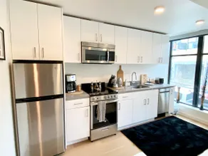 Silver Wood One Bedroom Condo - Image 3