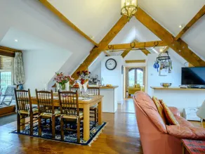 4 Bed in Stroud oc-93690 - Image 3