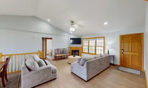 Bright 'n' Beautiful! 5 bedrooms 3 restrooms - Image 2