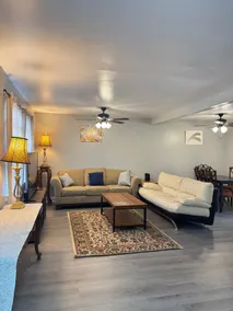 3 Bedroom Town home - Max 8 Guests - Image 3