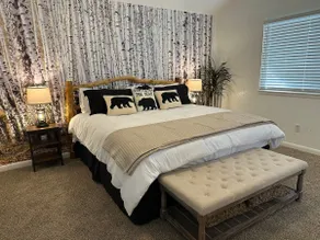 Newly Renovated Home / clean & comfortable - Image 4