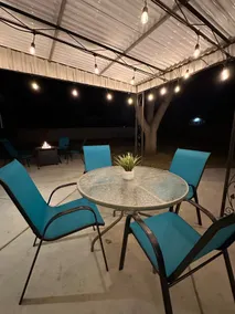 Clean Cozy Great Location Fire pit & Game Room - Image 5