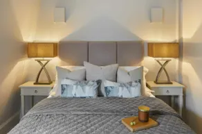 Elegant Mayfair Flat with Air Con - Image 2