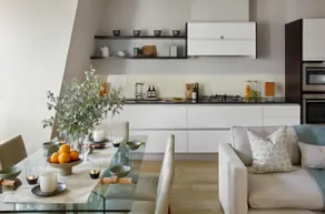 Elegant Mayfair Flat with Air Con - Image 3