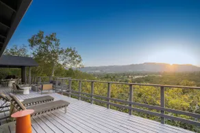 Stunning Sonoma | HOT TUB | Game Room | Sleeps 6 - Image 3