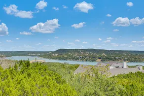 Jonestown Condo on Lake Travis w/ 2 Balconies! - Image 2