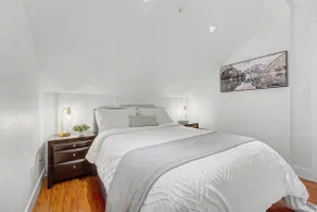 Cozy Laneway House by Mroke Vacations - Image 4