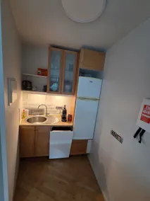 Cozy Apartment Near Nature & Downtown Reykjavik - Image 3