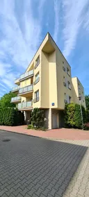 Quiet apartment with garden - Image 2