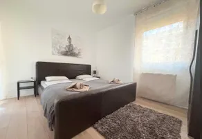 Cozy Buda Apartment - AC - Sleeps 4 - Easy Access to Center - Image 3