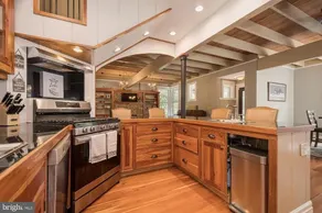 Elegant Home Away: Hot Tub/Game Room/Kid-Friendly - Image 3