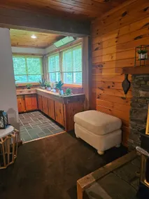 J&D Hand Crafted Cabin - Image 5