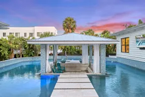 Trauminsel | Zu Fuß zum Lido Beach, beheizter Pool & Spa, haustierfreundliches Küstenhaus - Image 3