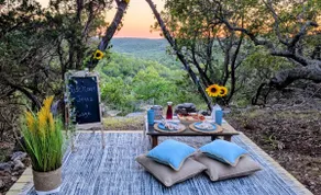 Intimate Hilltop Cottage / Hot Tub / Hiking Trails - Image 5