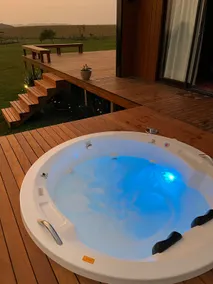 Ipê Amarelo Cabin / Jacuzzi and amazing view - Image 3