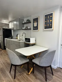 Private Modern Studio - Image 2