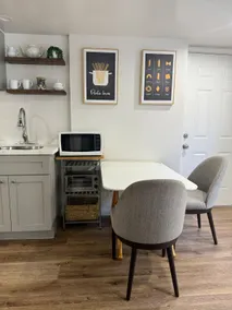 Private Modern Studio - Image 3
