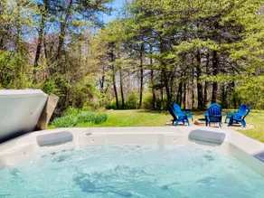 Cozy, Big Hot Tub, Soaking Tub, Fire Pit, Hammock - Image 5