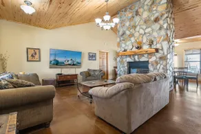 Big Country Rustic Retreat 16 - Image 2