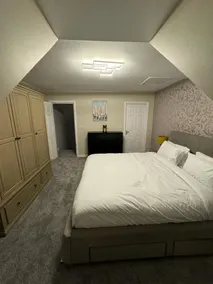3 Spacious bedrooms Townhouse - Image 4