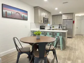 Oasis House with Private pool and Garage - Image 3